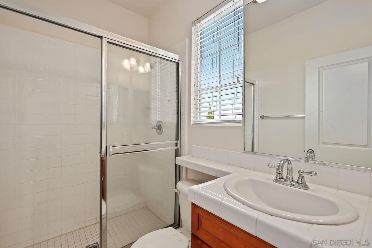 Guest bathroom before remodel Carlsbad